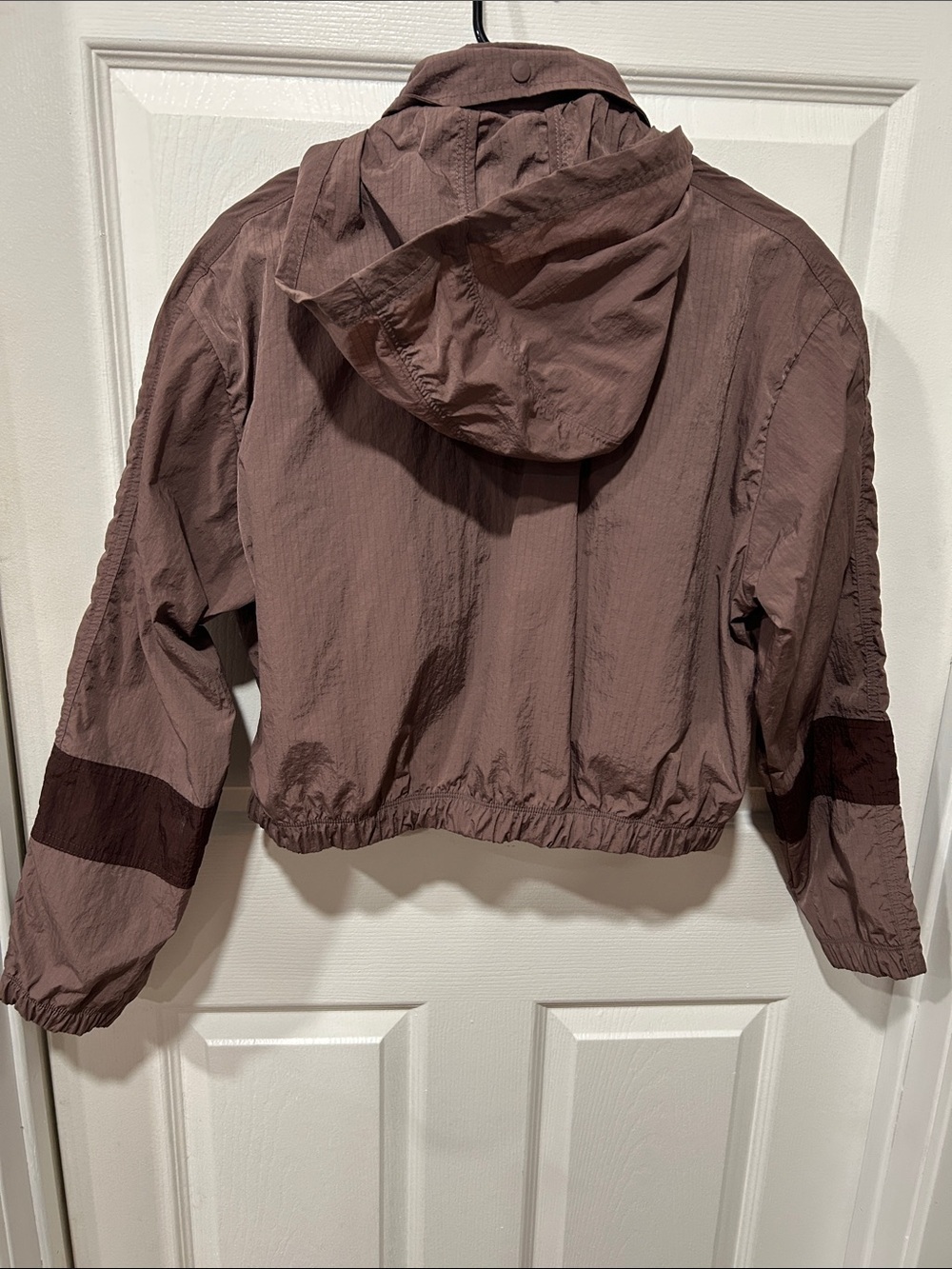 Nike Lightweight Windbreaker Jacket - Dusty Rose.. - Picture 5 of 5